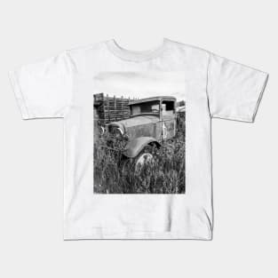 Abandoned truck in black and white Kids T-Shirt